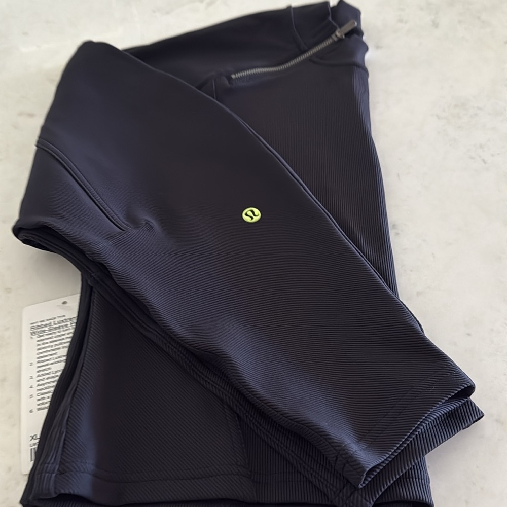 Lululemon Athletica Charcoal Ribbed Pullover